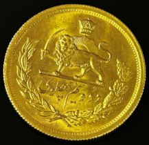 Iran: Kingdom of Mohammad, Rena a 2 1/2 Pahlavi gold coin.
