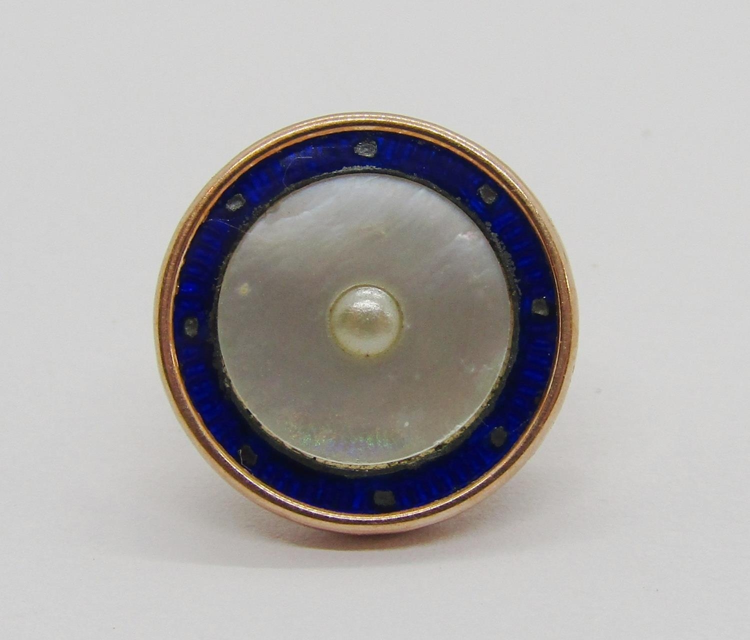 Set of six early 20th century 9ct mother of pearl dress buttons with cobalt blue enamel borders, 8. - Image 2 of 3