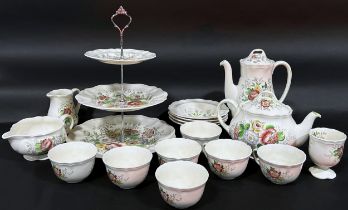 Large collection of Royal Doulton Malvern pattern ceramics comprising dinner plates, side plates,