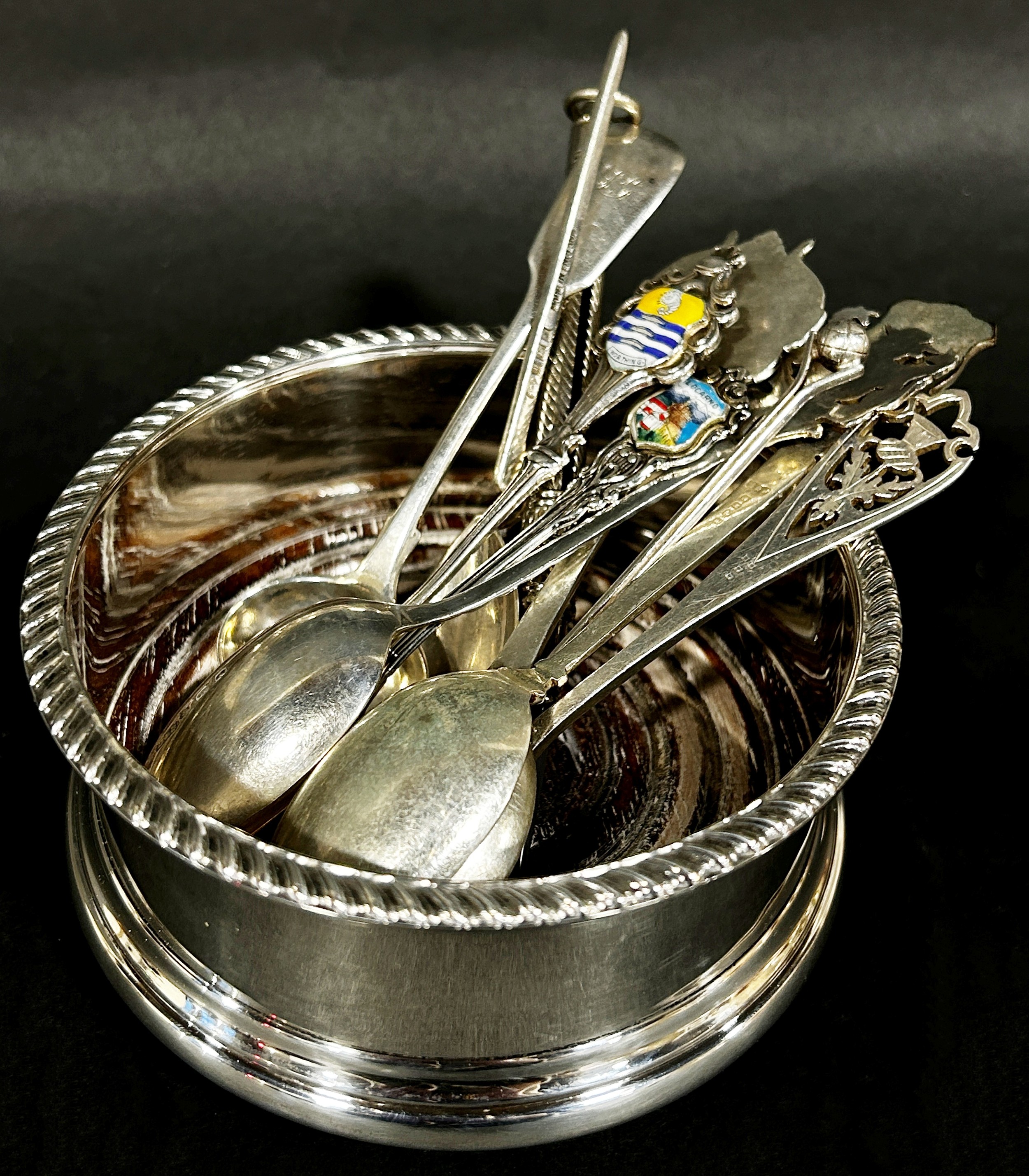 Nine assorted silver souvenir spoons, a silver wine coaster and a pencil casing - Image 2 of 2