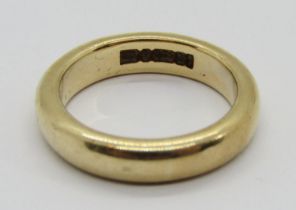 9ct wedding ring, size L, 5.8g