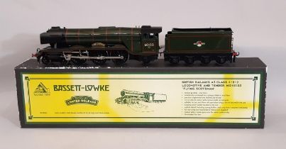 0 gauge 4-6-2 electric locomotive 'Flying Scotsman' with tender 60103, a limited release by