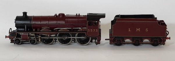 Bassett Lowke O Gauge electric Jubilee Class 4-6-0 Newfoundland locomotive and tender No 5573 in LMS