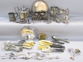 A miscellaneous collection of silver plate to include teapot, toast rack, caster, together with a