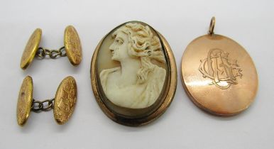 Group of antique jewellery comprising a yellow metal picture pendant with engraved monogram, a