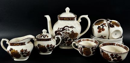 A quantity of Myott Meakin ‘Dynasty Collection Dragon of Kowloon’ pattern dinner ware