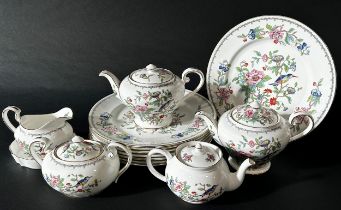 A large quantity of Aynsley Pembroke tea and dinner wares comprising graduated plates, soup bowls,