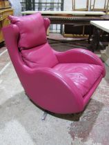 A Lenny Piel Sillon Gipatorio reclining chair in mulberry leather finish with a chrome frame