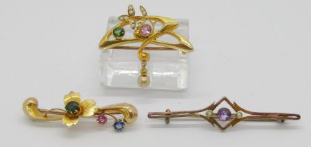 15ct gem set brooch in the style of Murrle Bennett, set with a peridot, morganite and seed pearls,