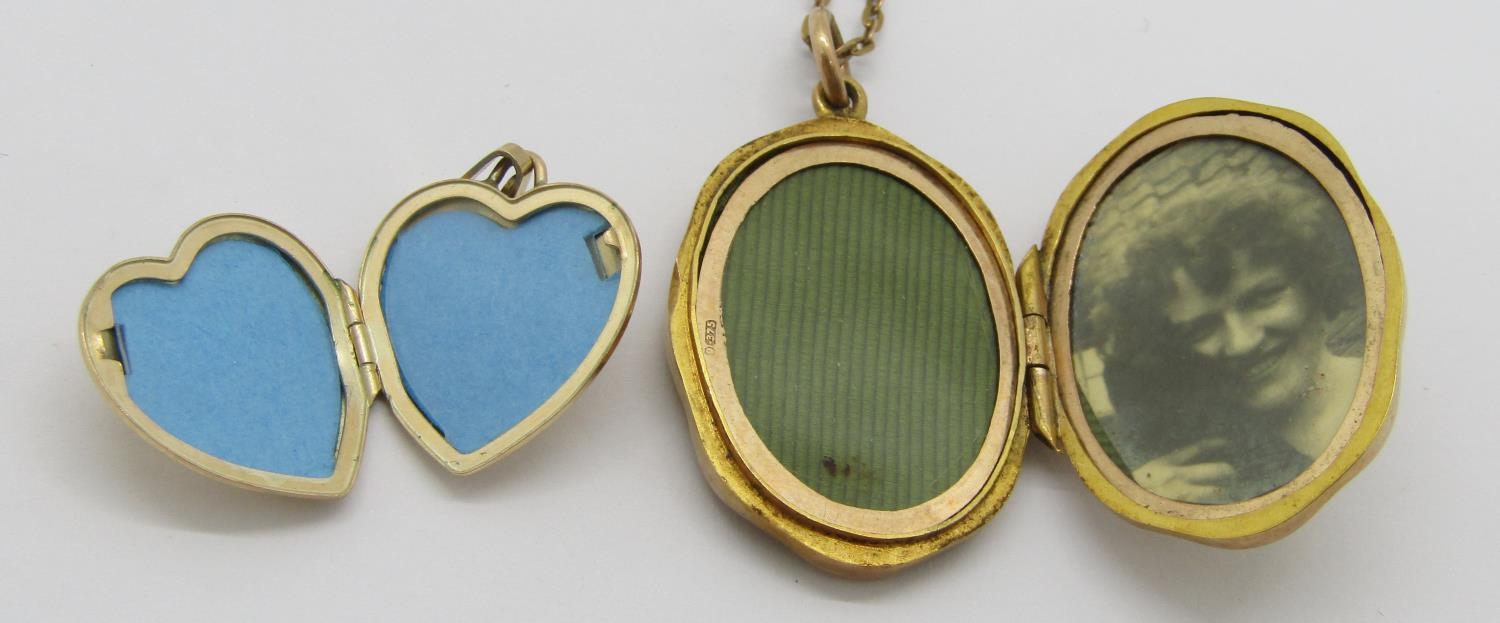 Aesthetic Movement 9ct locket pendant necklace and a further vintage heart shaped diamond set - Image 4 of 5