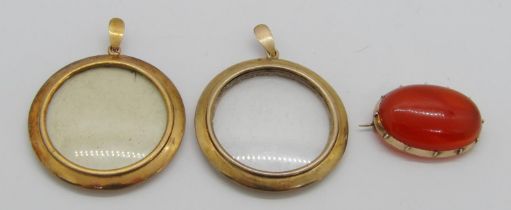 Group of antique yellow metal jewellery comprising a pair of Edwardian picture pendants, 8g each and