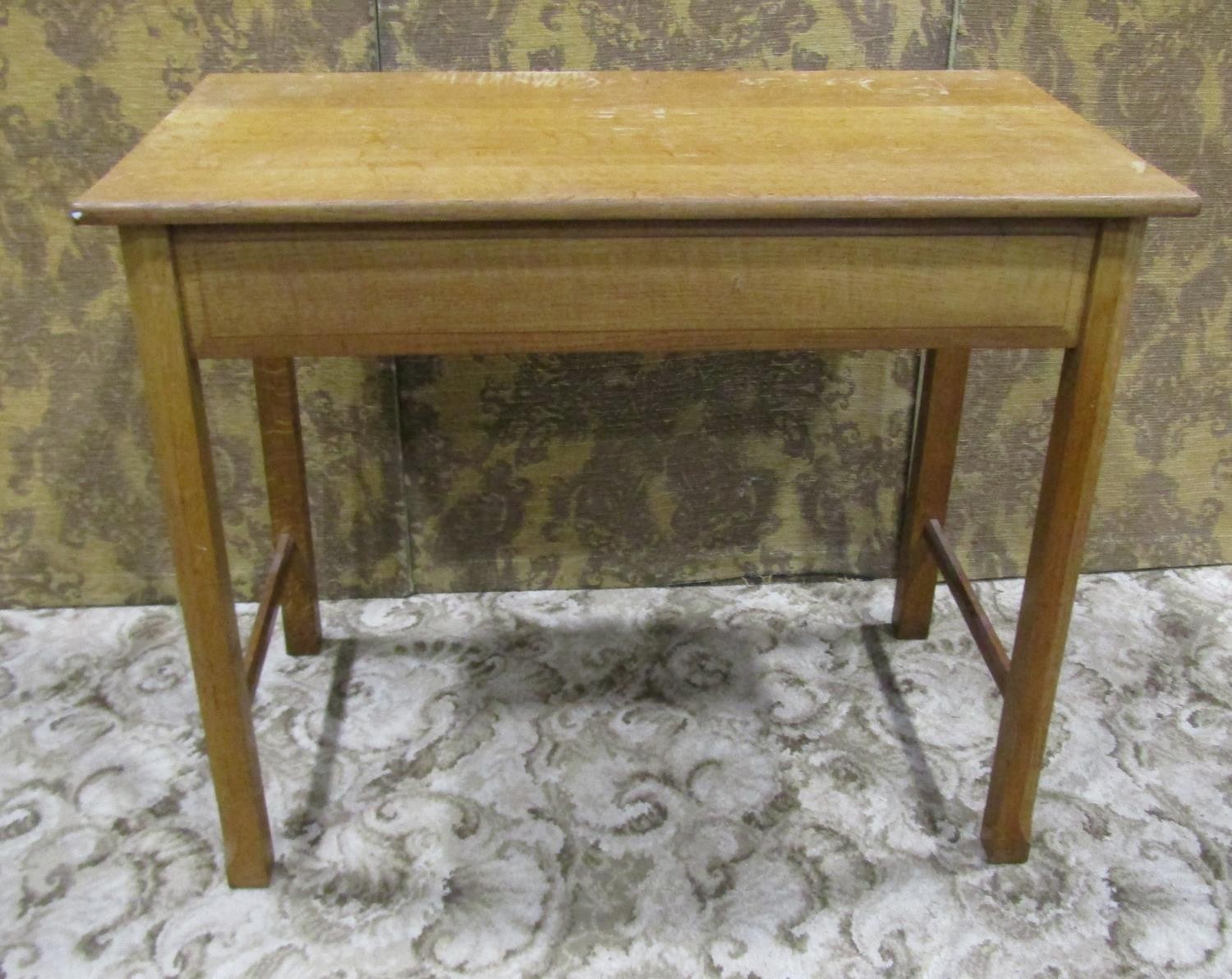 An Arts & Crafts oak side table with shallow frieze drawer raised on square cut and moulded - Image 5 of 7