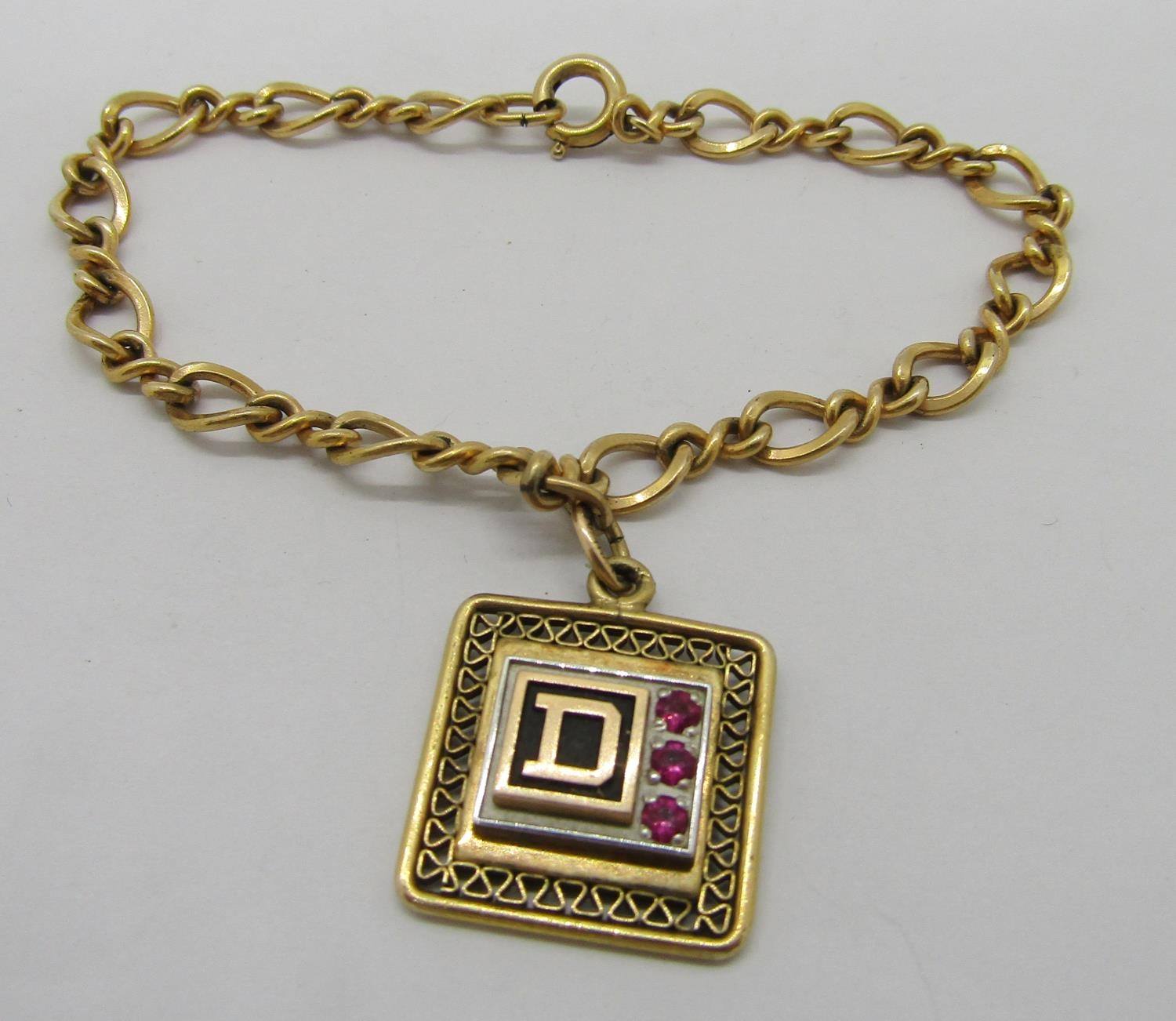 Group of vintage jewellery comprising an Accurist lady's 9ct watch upon gold-plated bracelet, a pair - Image 2 of 7