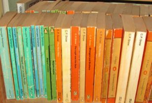 Penguin library of about 80 novels by P G Wodehouse, C P Snow, Georges Simenon, H E Bates & Angus