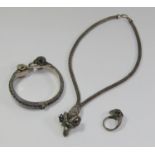 Classical Greek style silver rams head jewellery suite, comprising pendant necklace, ring and hinged