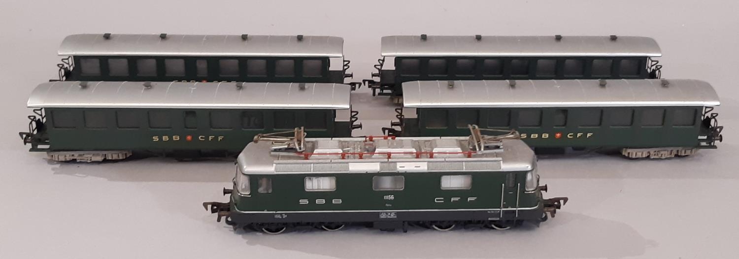 Continental HO gauge locomotive, coaching stock and wagons by Fleischmann and Marklin comprising the - Image 2 of 7