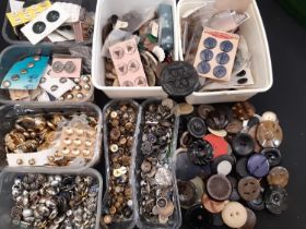 Large collection of loose buttons, mostly 20th century including miniature metal buttons and large