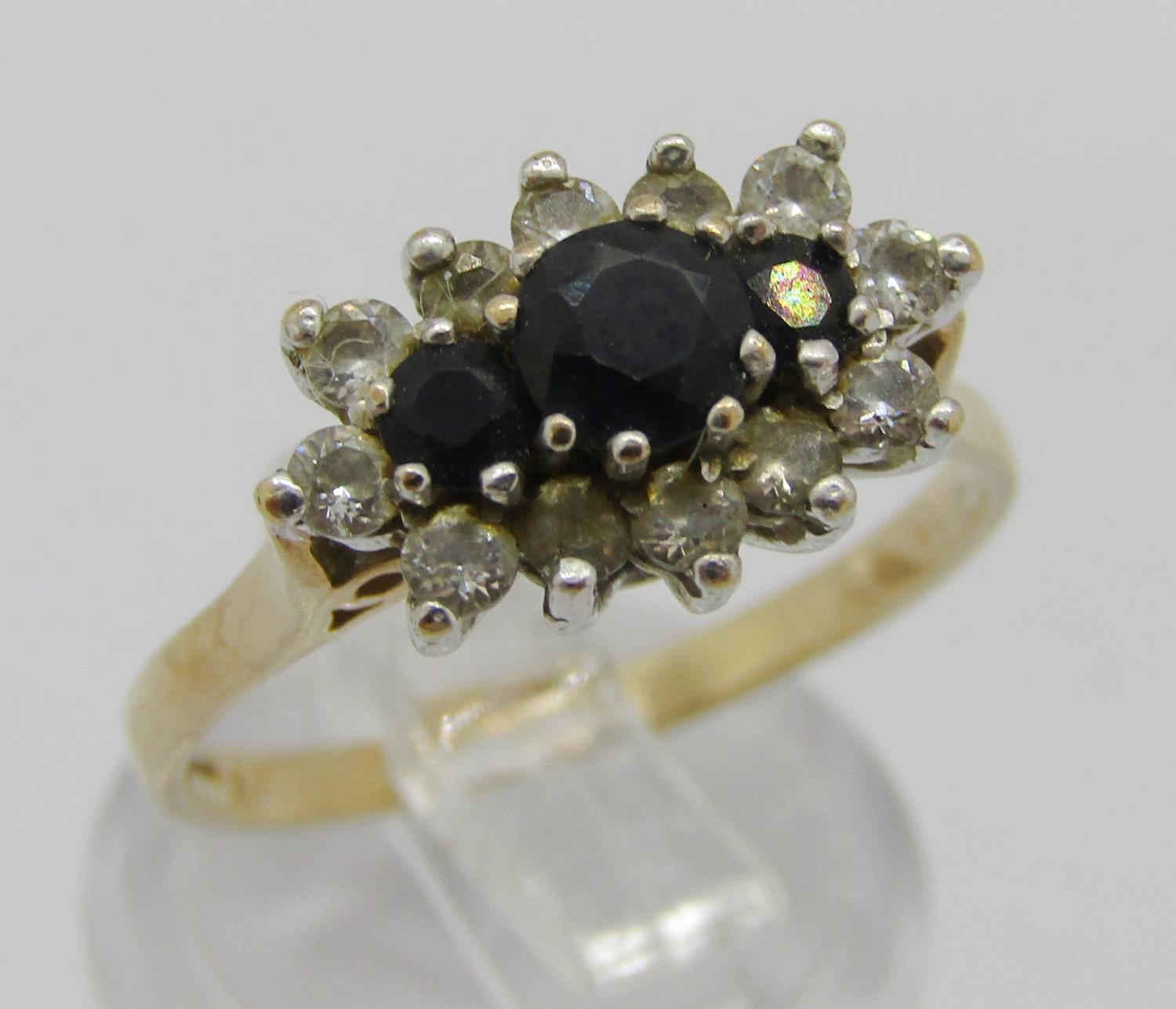 Group of 9ct jewellery to include two antique brooches (one lacking pin), a spinel dress ring and - Image 2 of 2