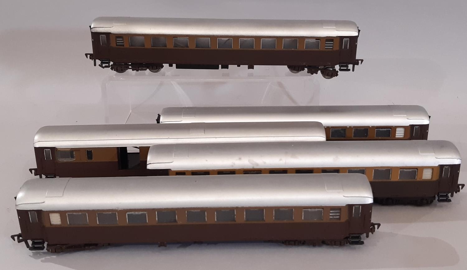 Continental HO gauge locomotive, coaching stock and wagons by Fleischmann and Marklin comprising the - Image 6 of 7