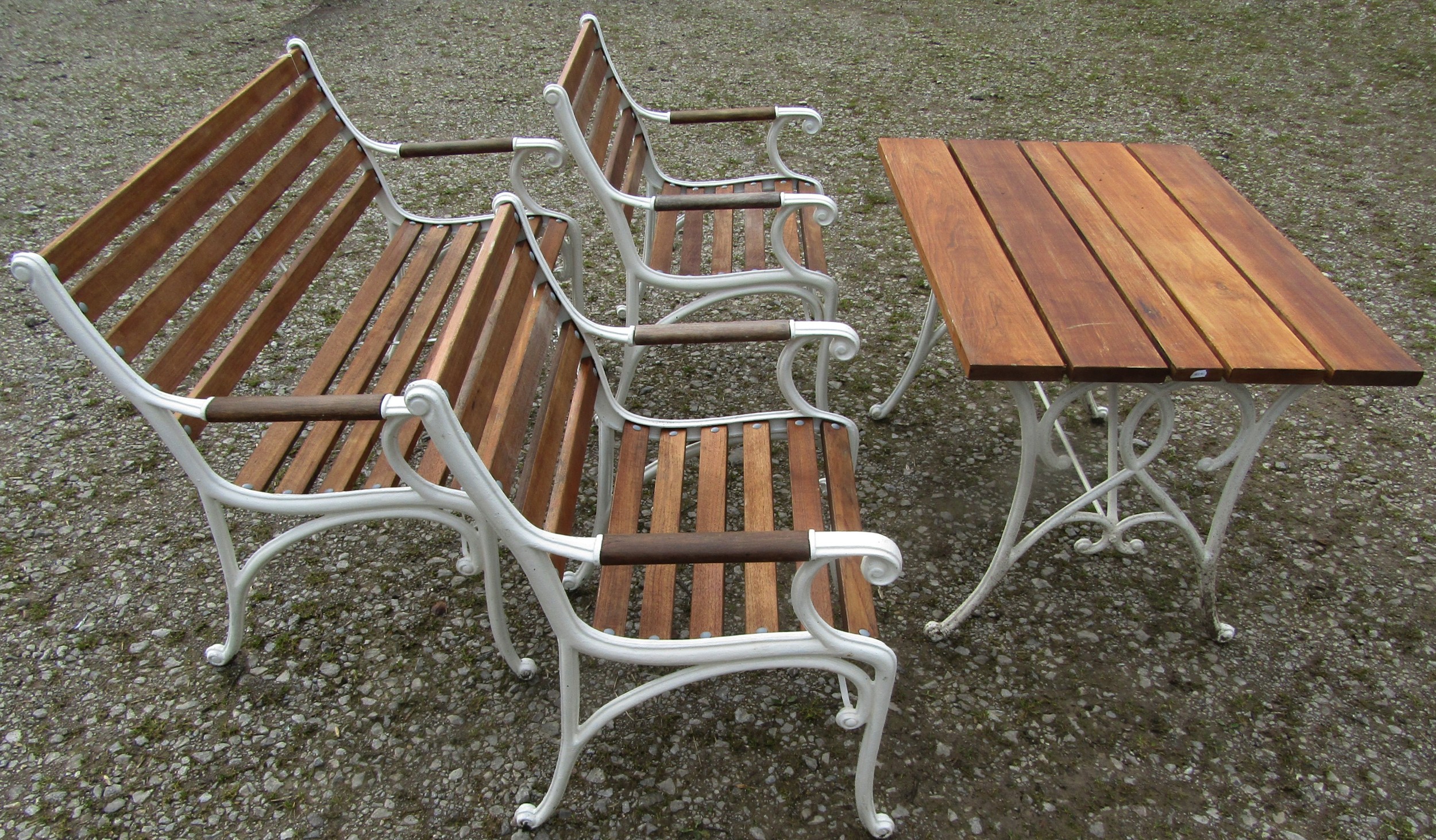 A good quality (refurbished) four piece garden suite comprising two seat bench, pair of matching - Image 3 of 3