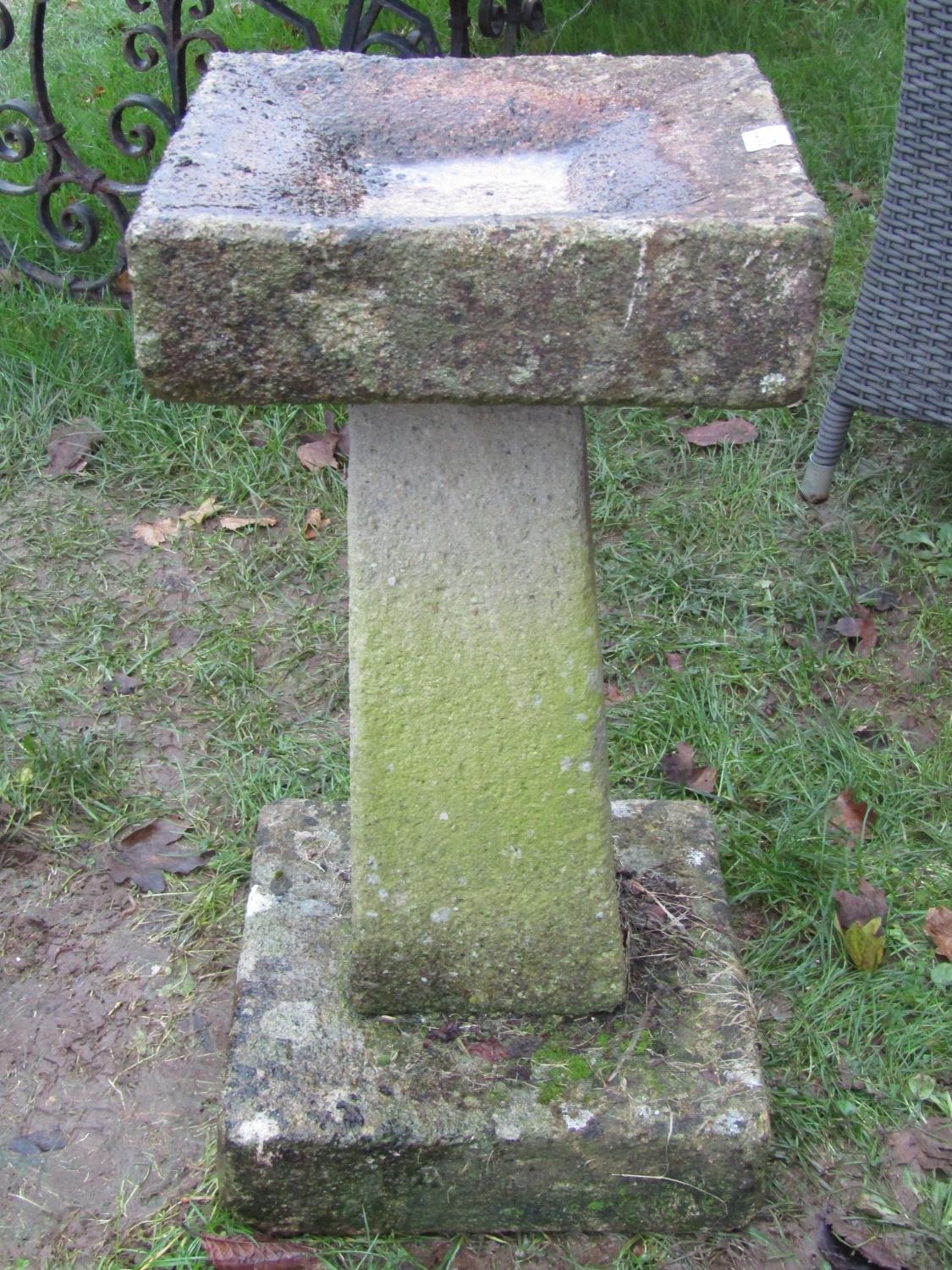 Weathered cast composition stone bird bath, the top 32cm square x 64cm high - Image 2 of 4