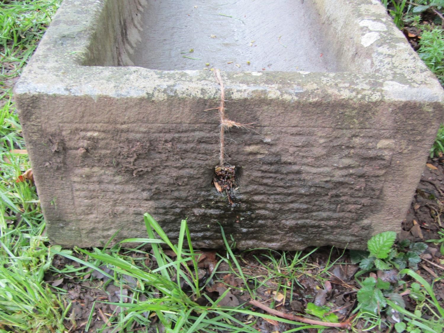 A carved rectangular weathered natural stone sink/trough, 20 cm high x 77 cm x 61 cm - Image 8 of 8