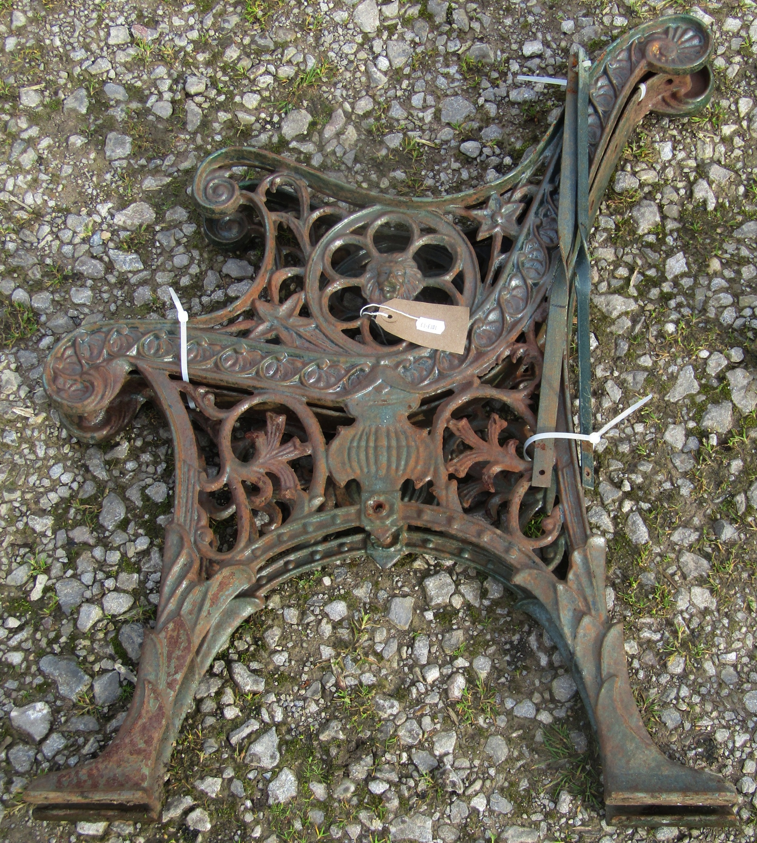 Two pairs of matching cast iron bench ends with pierced foliate and lions mask detail, 72 cm (full - Image 2 of 3