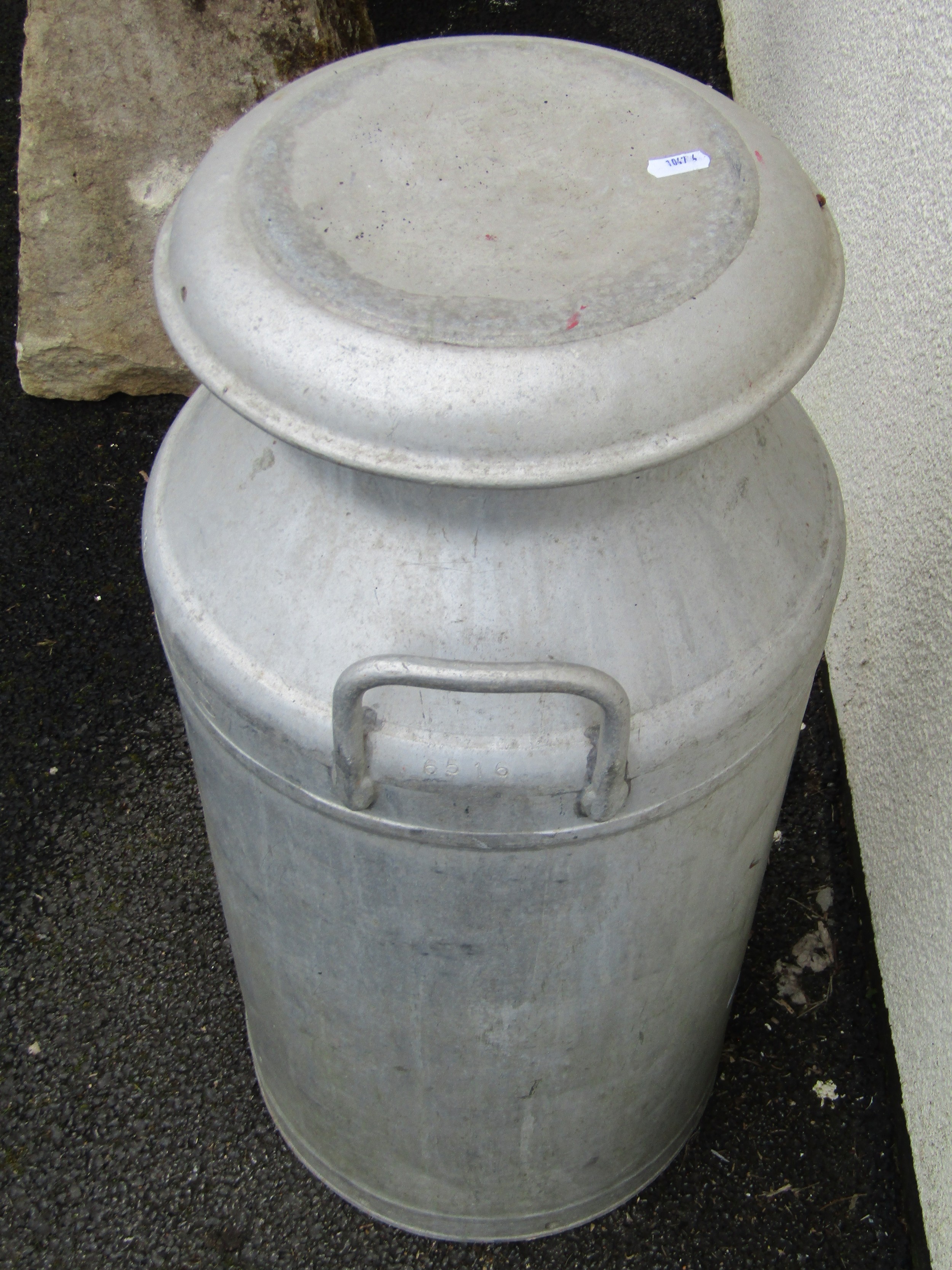 A Grundycan Excraven Dairies, Leeds aluminium two handled milk churn (complete with cap), 72 cm high - Image 3 of 5