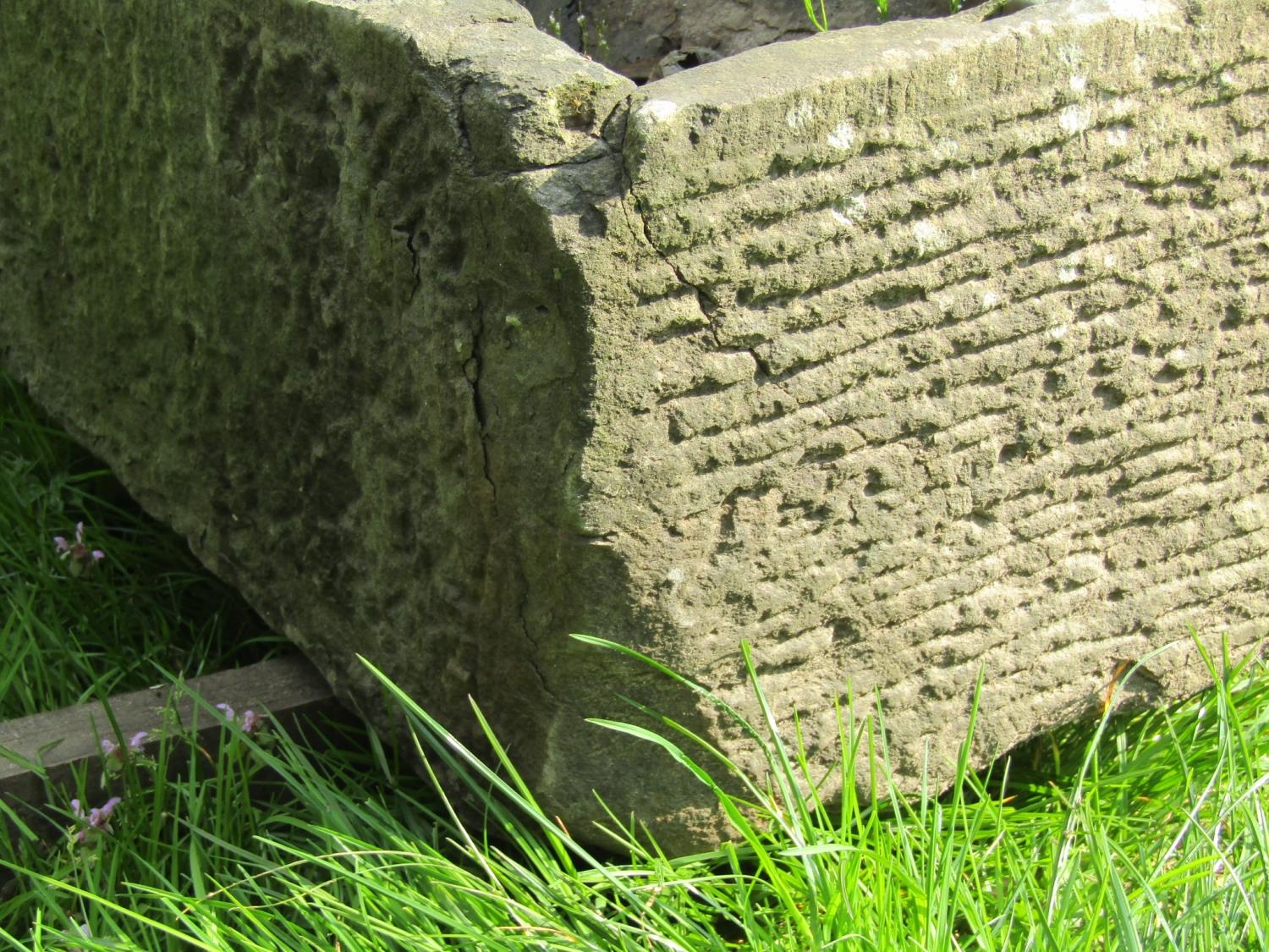 A good weathered rectangular natural stone trough with tapered interior 242 cm long x 40 cm wide x - Image 3 of 4