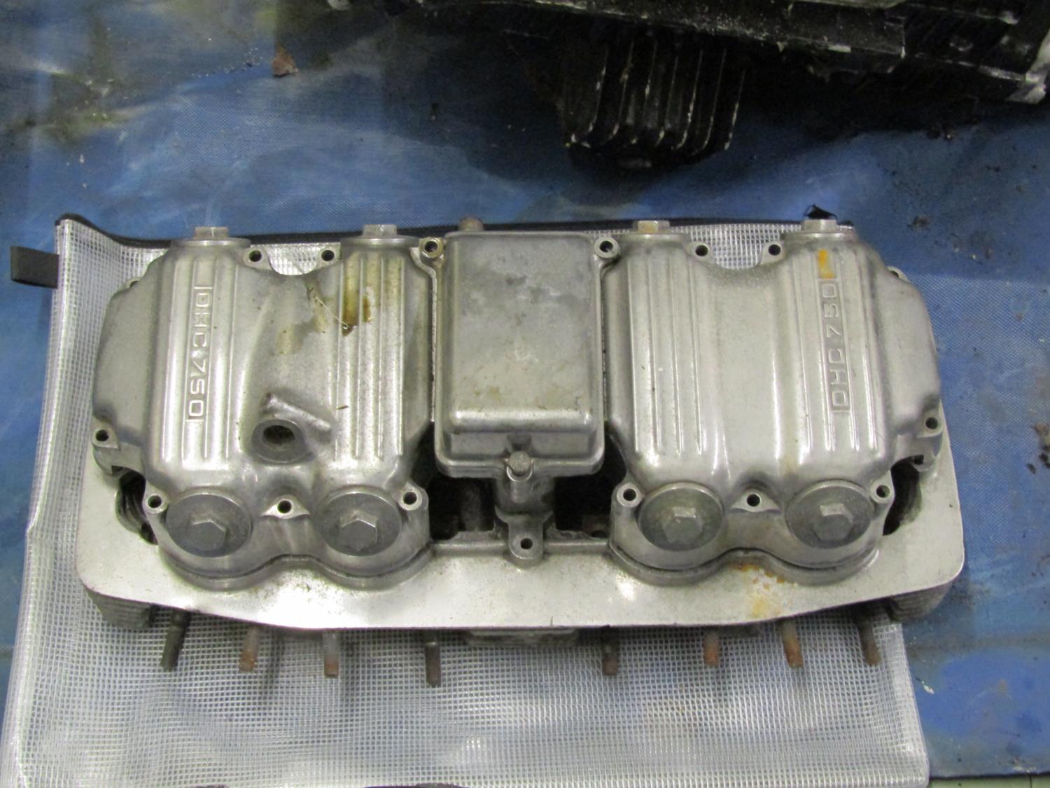Five motorcycle engine/blocks, together with various cylinder heads etc - Image 3 of 5