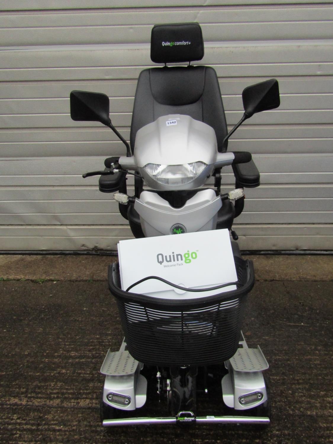 A Quingo Vitess II Mobility Scooter like new condition with only 17 hours on the clock, pair of - Image 2 of 12