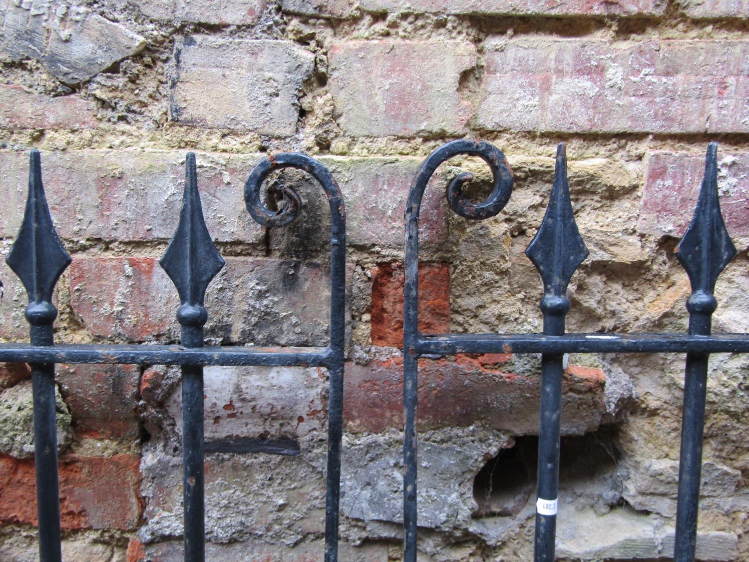 A pair of iron railings with simple open vertical bars with spear head finials 1501 cm high x 70 - Image 4 of 4