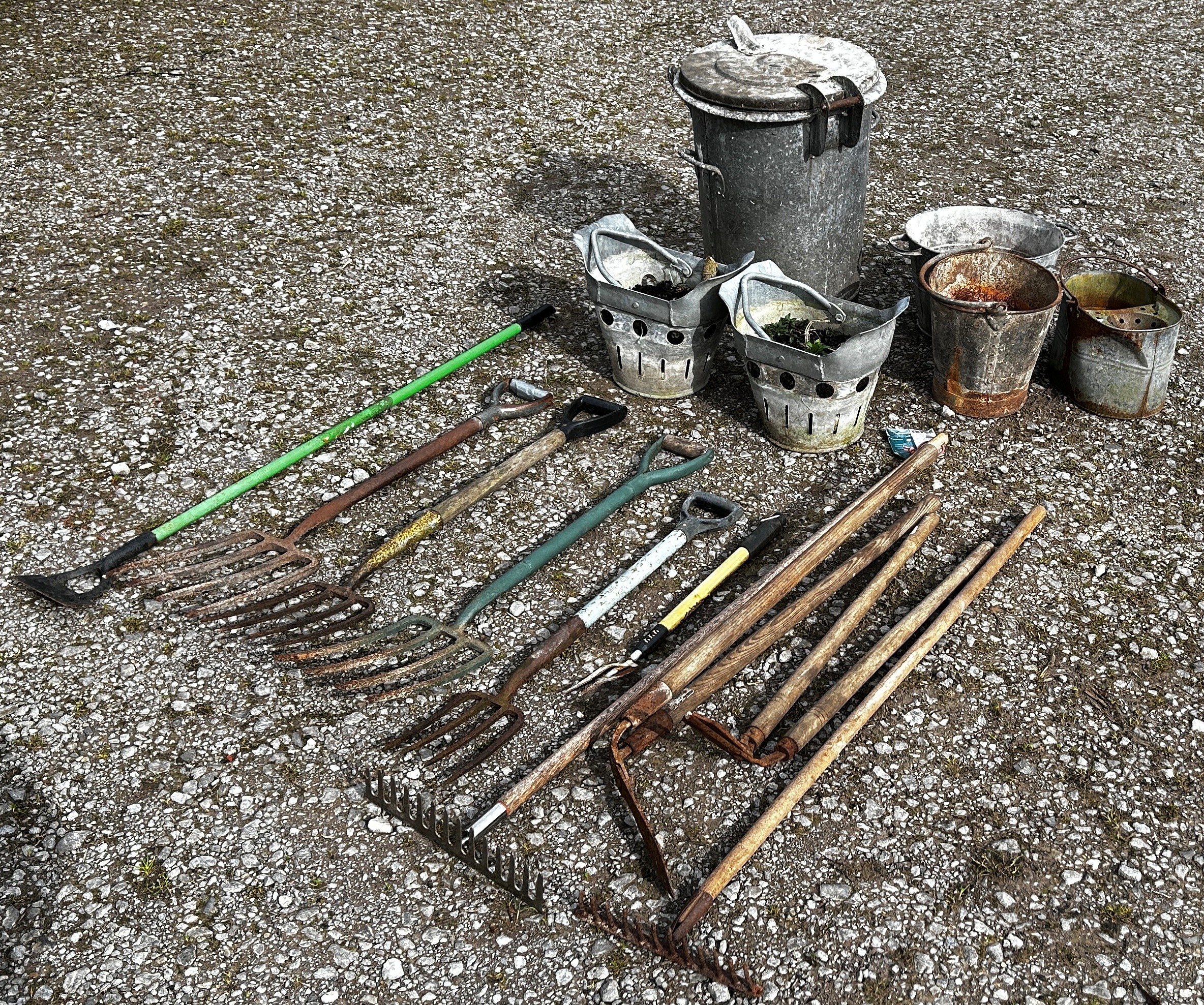 Galvanised bucket planters with loose loop handles together with a small collection of long - Image 6 of 7