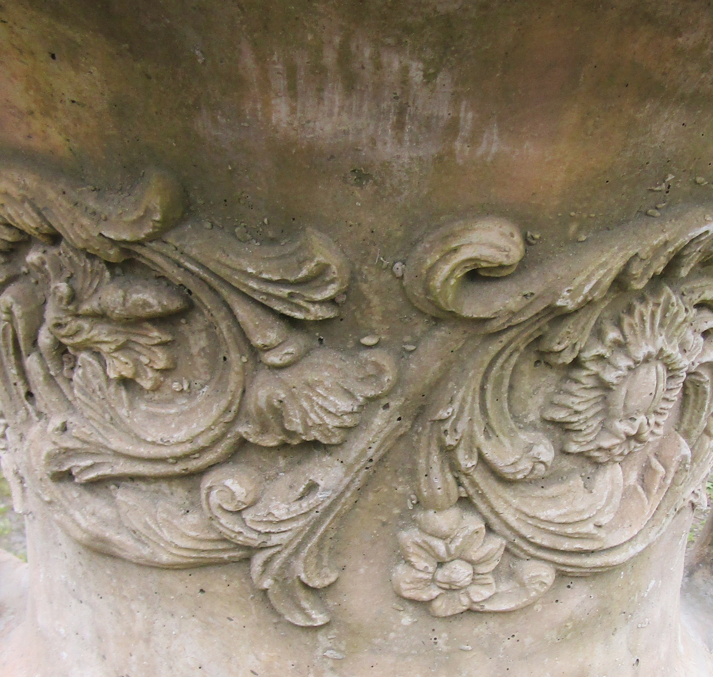 A large cast composition stone campana shaped garden urn with repeating scrolling foliate relief - Image 5 of 5