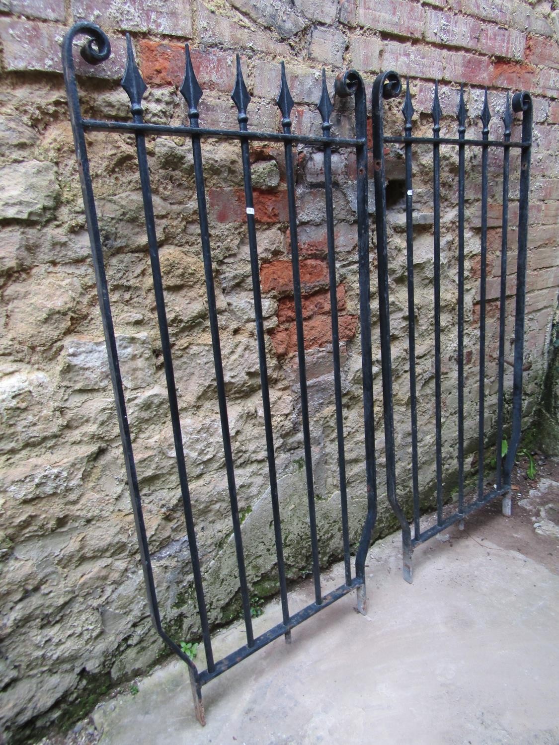 A pair of iron railings with simple open vertical bars with spear head finials 1501 cm high x 70 - Image 2 of 4
