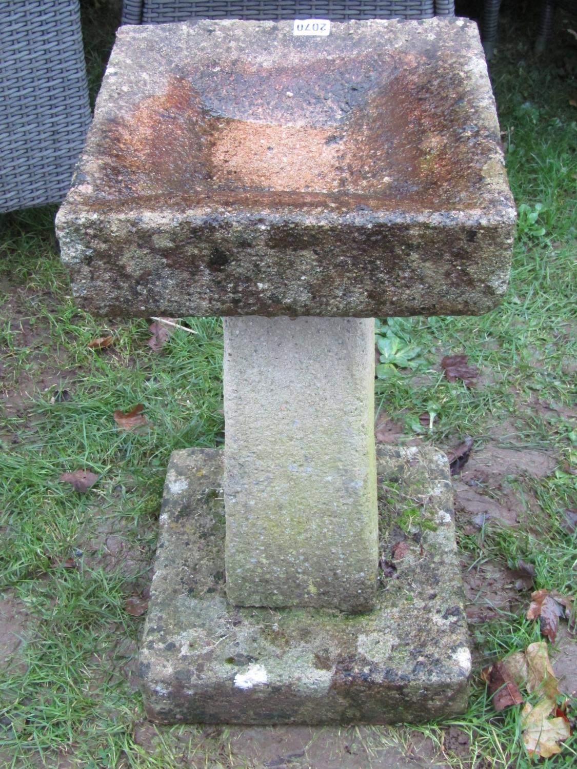 Weathered cast composition stone bird bath, the top 32cm square x 64cm high - Image 3 of 4
