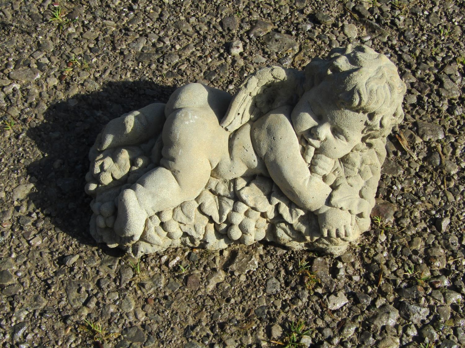 Three small contemporary cast composition stone winged cherub garden ornaments including wall - Image 4 of 6