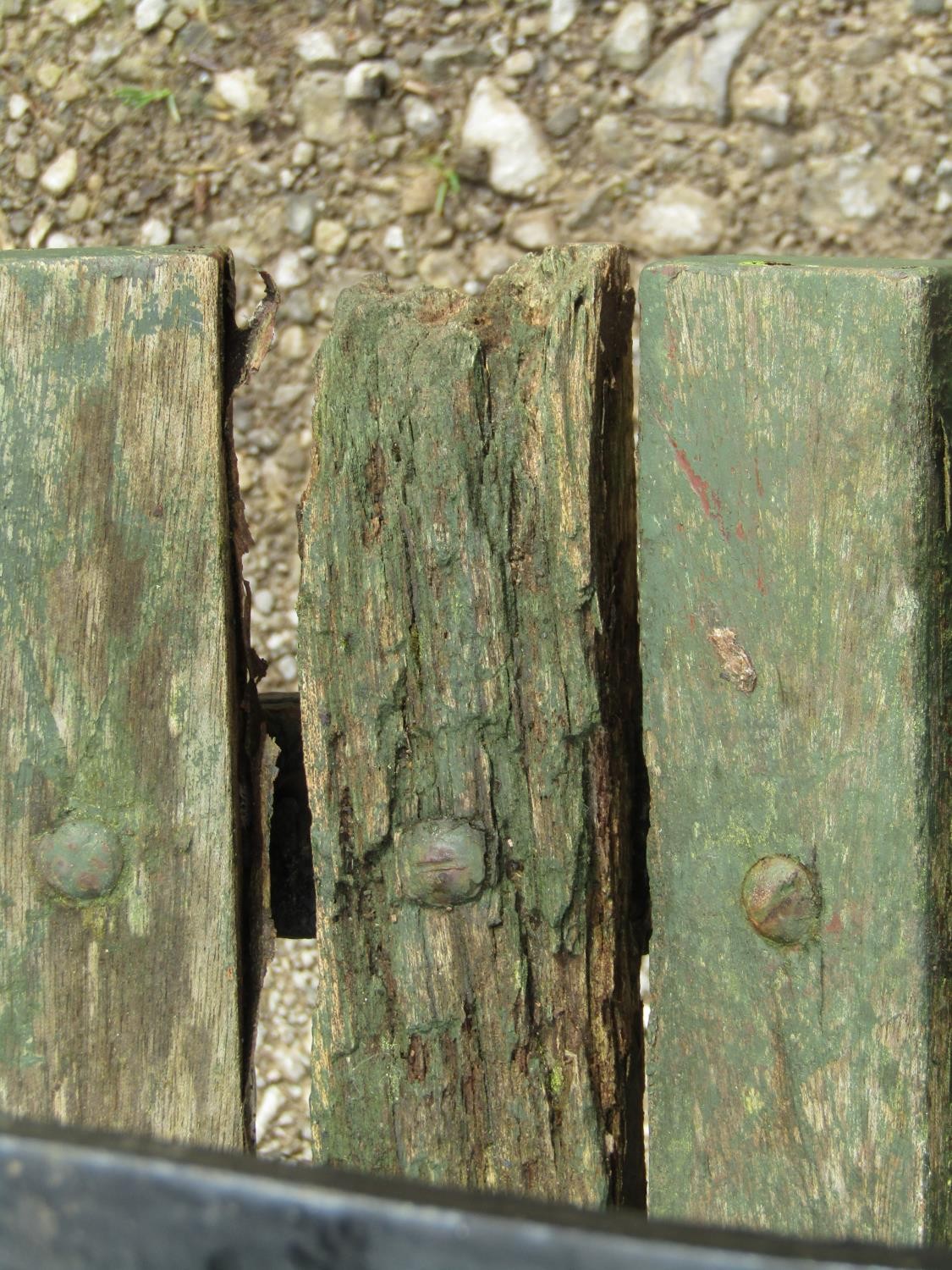 A vintage heavy gauge park/estate garden bench with weathered green painted teak slatted seat raised - Image 7 of 7