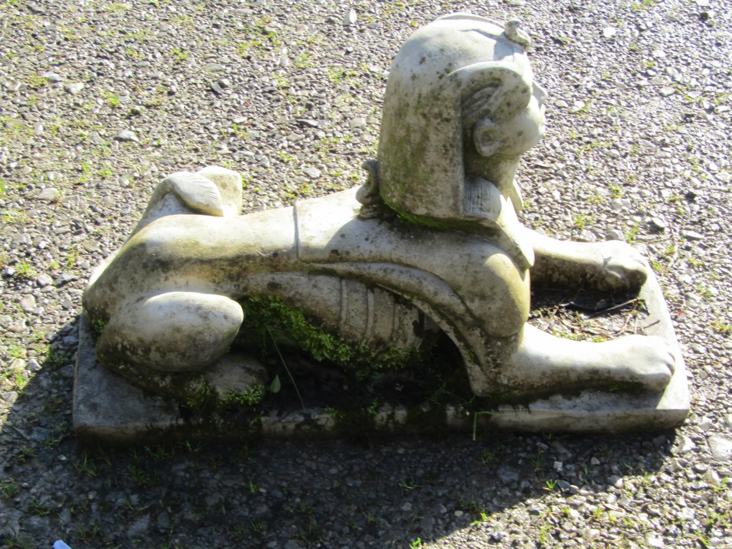 A weathered cast composition Sphinx terrace/pier ornament 50 cm high x 74 cm long x 29 cm wide - Image 3 of 4