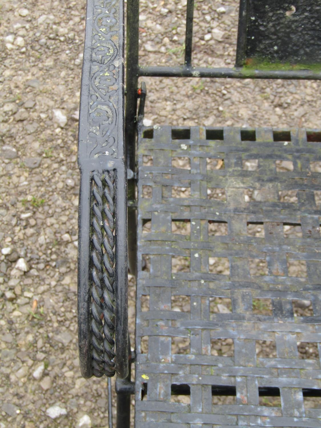 A decorative painted iron work folding two seat garden bench with lattice patterned seat, open - Image 5 of 5