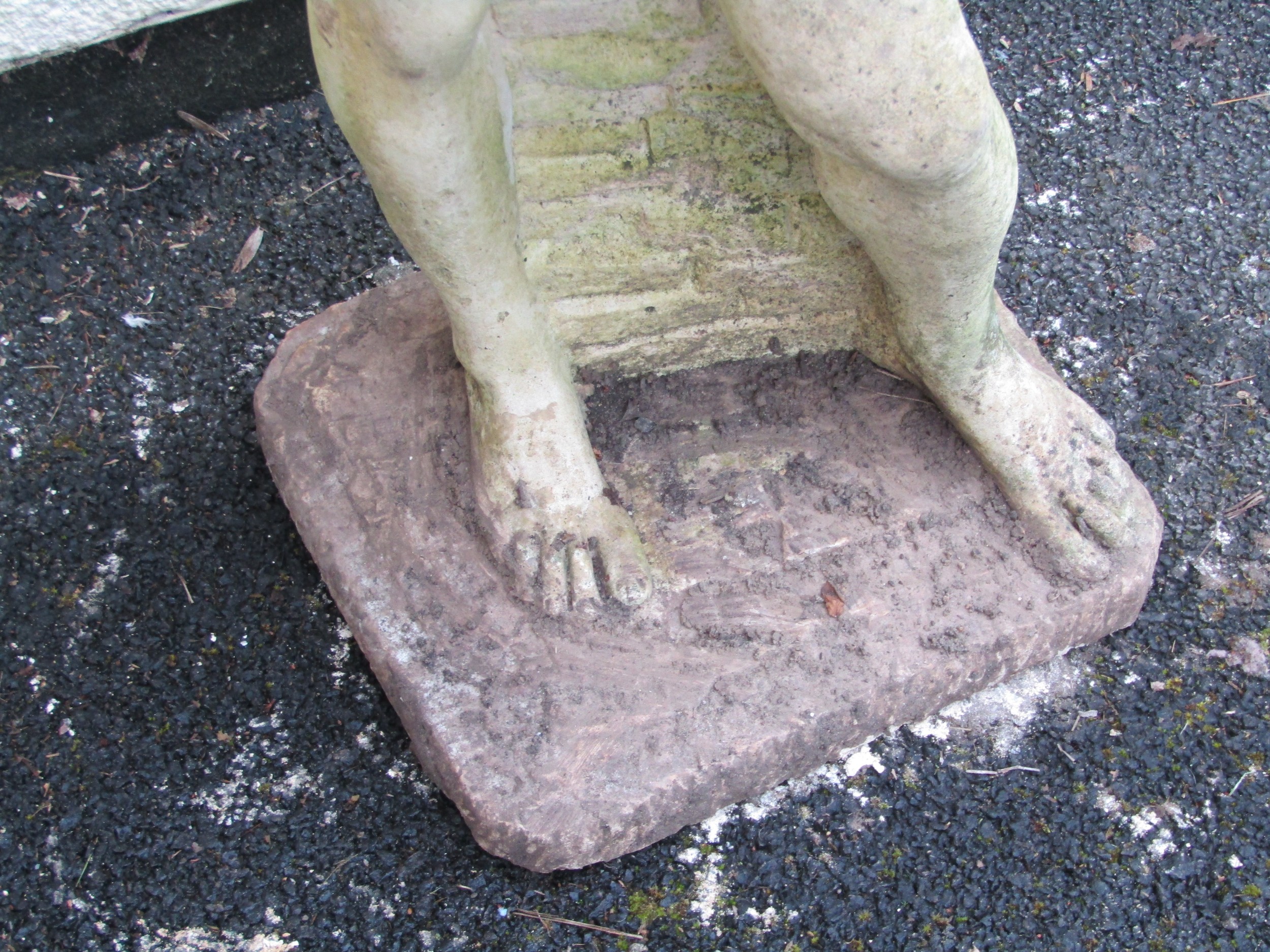 A weathered cast composition stone garden statue of 'David' 117 cm high - Image 4 of 4