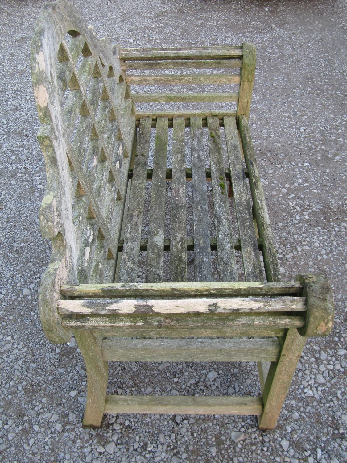 A weathered teak Lutyens style two seat garden bench, 136 cm wide - Image 2 of 3