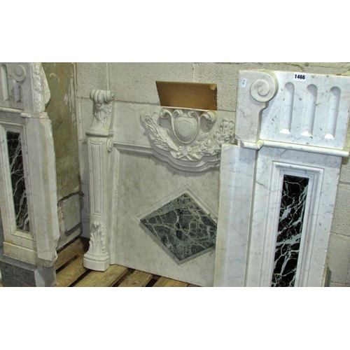 A 19th century white and veined marble console table with acanthus and other detail, with shaped - Image 2 of 4
