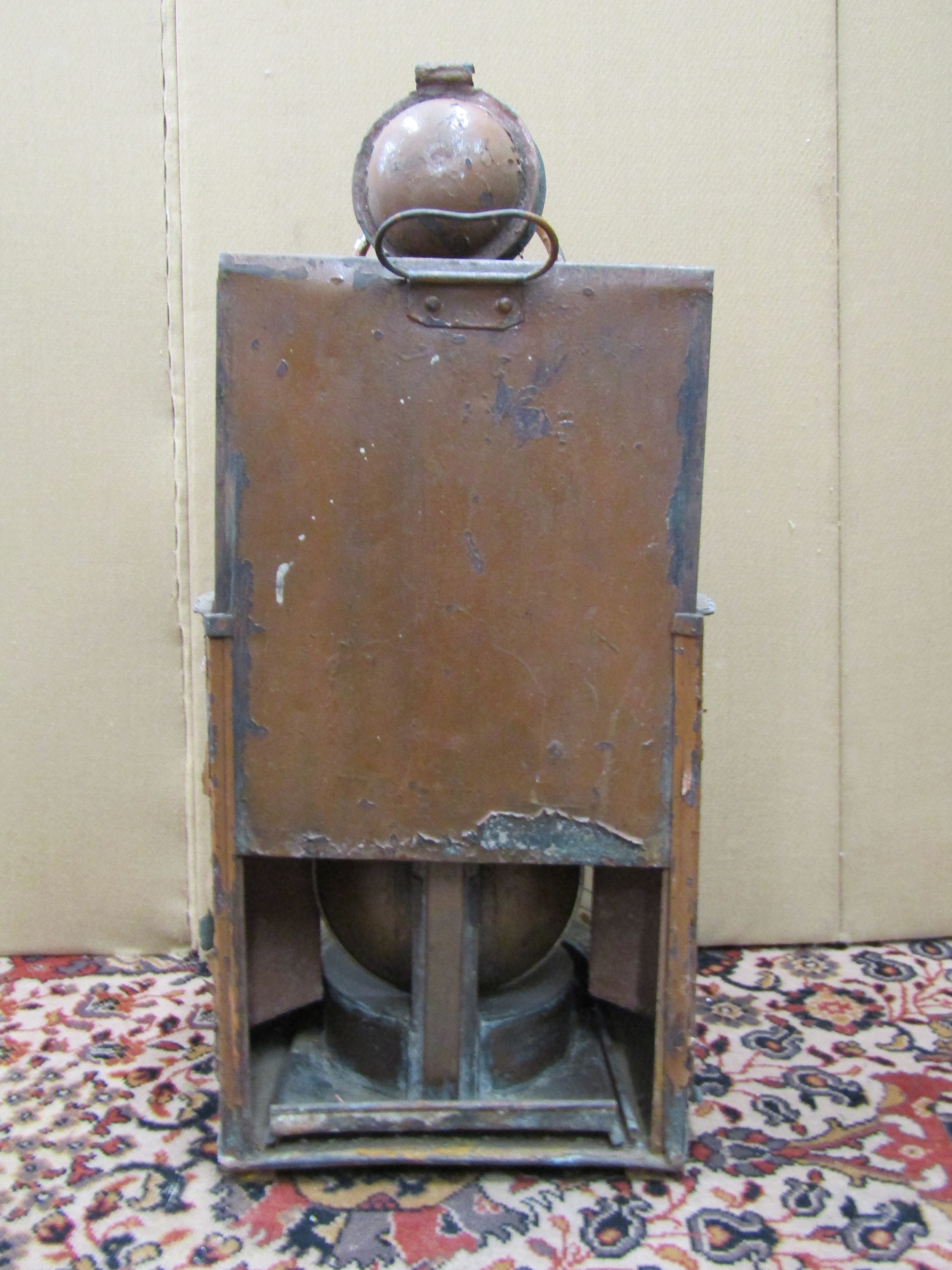 A copper mast head nautical lantern manufactured by Buyers Regency Quay Aberdeen ,with original - Image 4 of 6