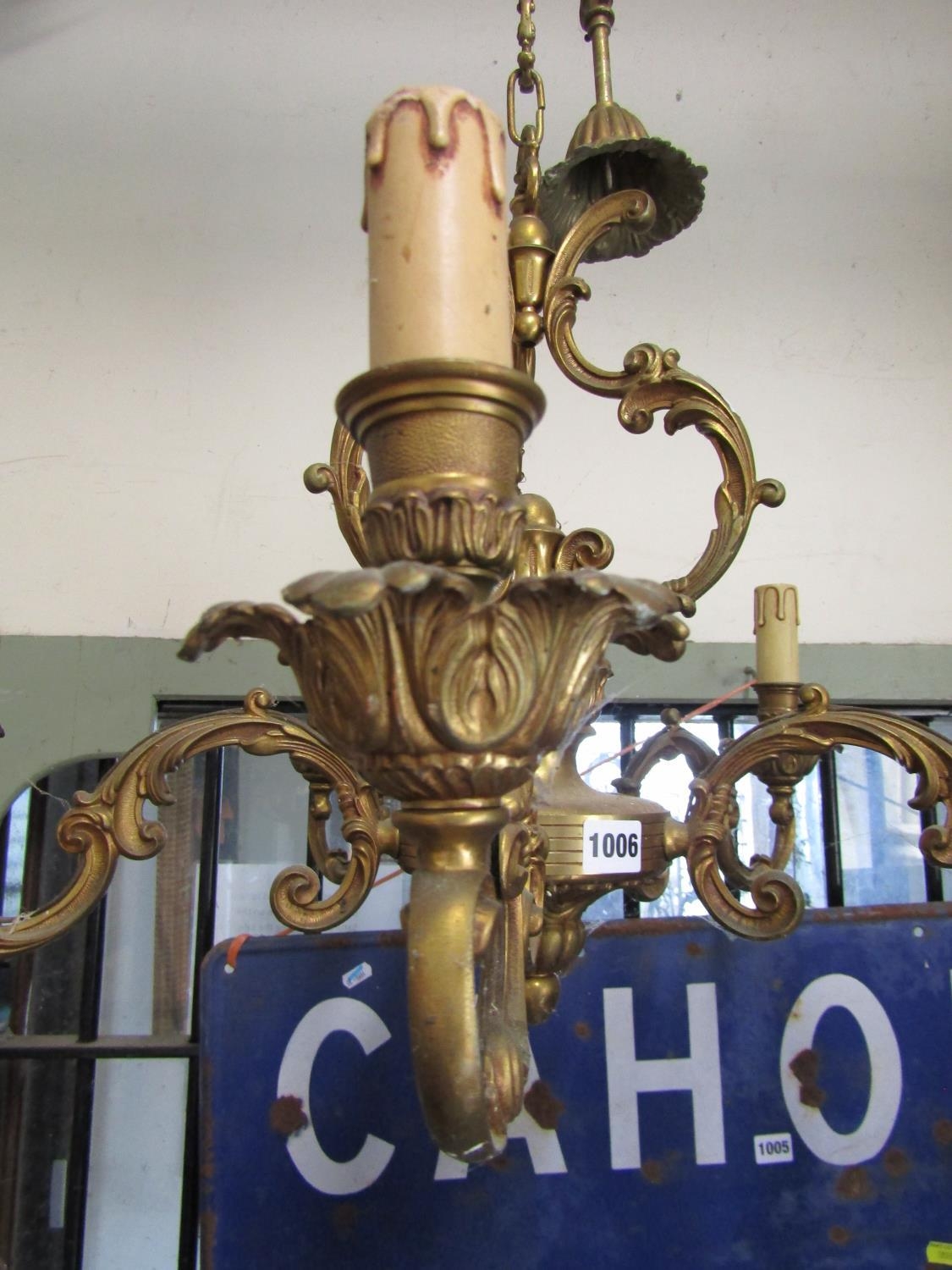 A good quality cast brass five branch candelabra with scrolling detail, 68cm diameter approx, 50cm - Image 3 of 3