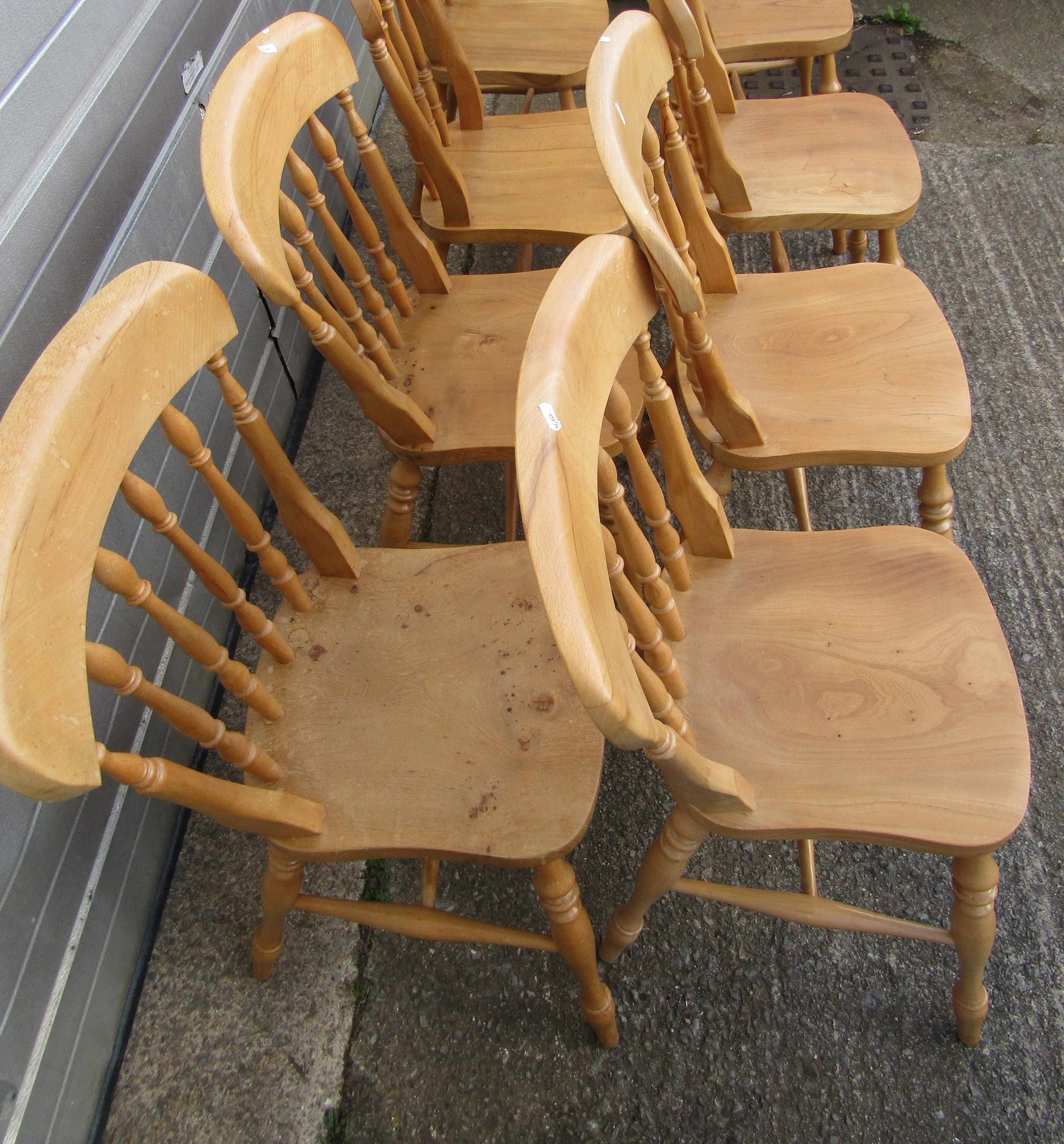 A good quality contemporary but Regency style chestnut and oak breakfast table of oval form by - Bild 5 aus 6