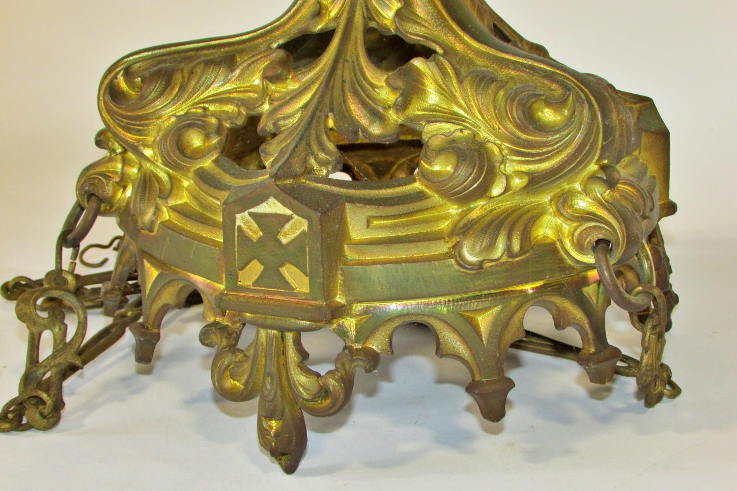 A heavy 19th century gothic cast gilt brass ceiling light, with pierced acanthus mounts, 30cm - Image 4 of 4