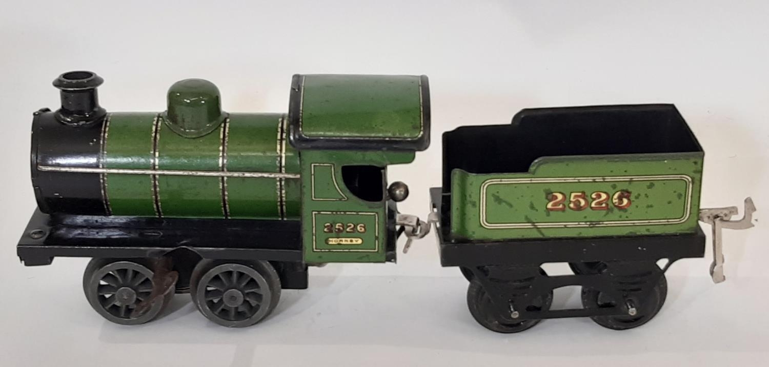A collection of pre war Hornby 0 gauge railway models including the following: clockwork - Image 6 of 7