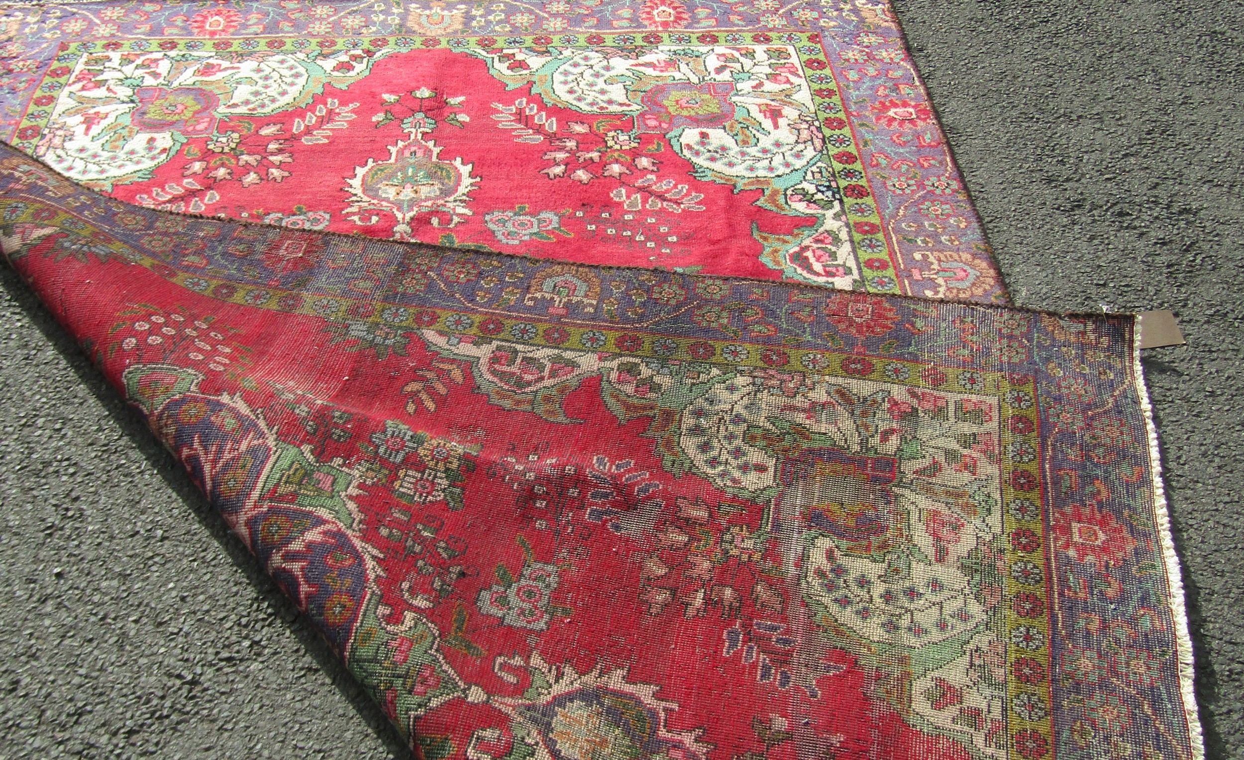 A vintage Persian Tabriz carpet with a multi coloured ground, 276cm x 189cm - Image 4 of 4
