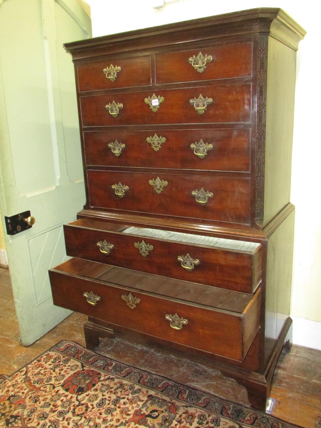 A George III mahogany chest on chest of diminutive proportions, the upper section with blind fret - Image 3 of 7